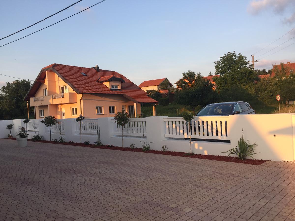 Pool Apartments Plitvice Lakes 그라보바츠 외부 사진