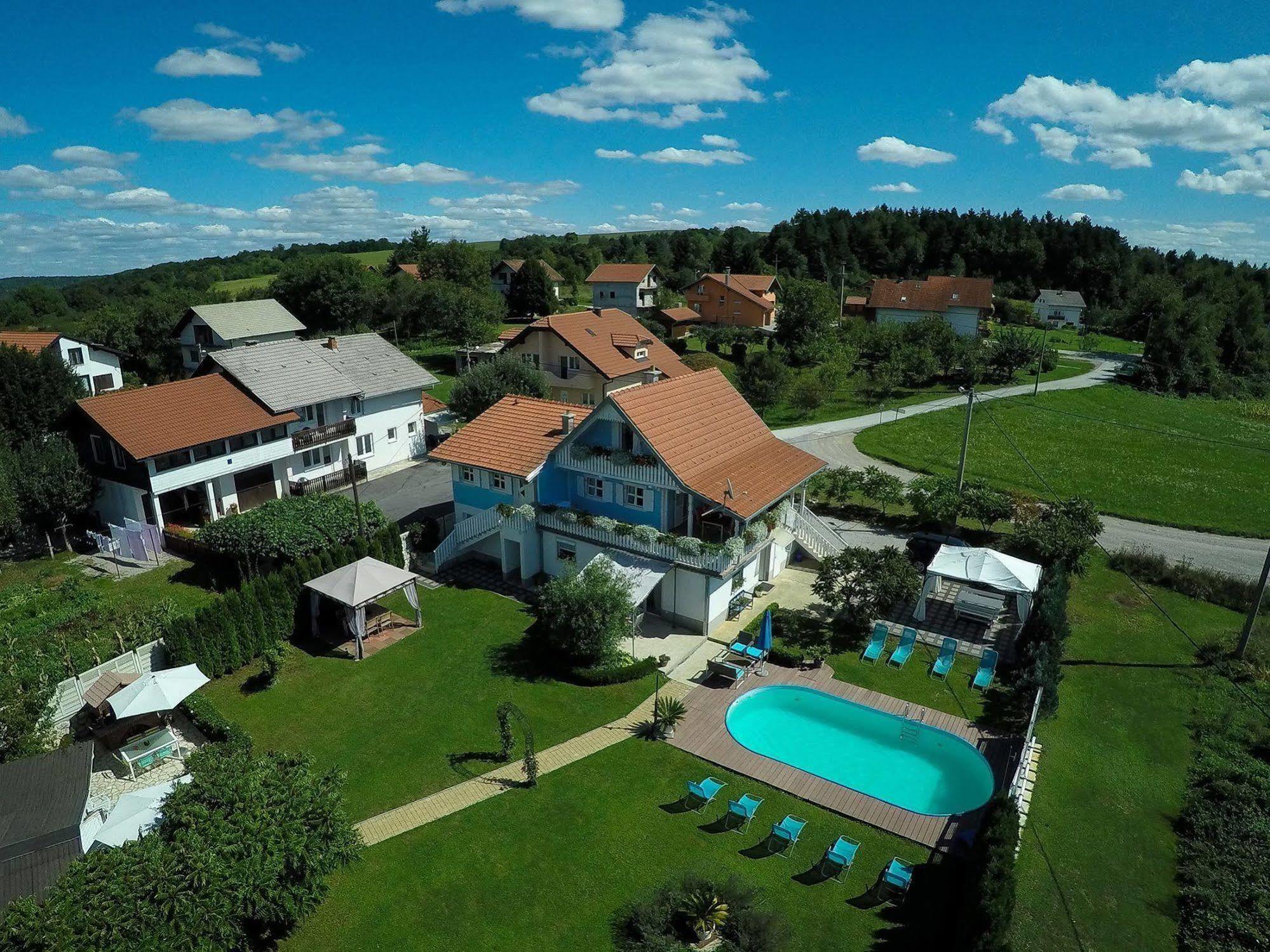 Pool Apartments Plitvice Lakes 그라보바츠 외부 사진