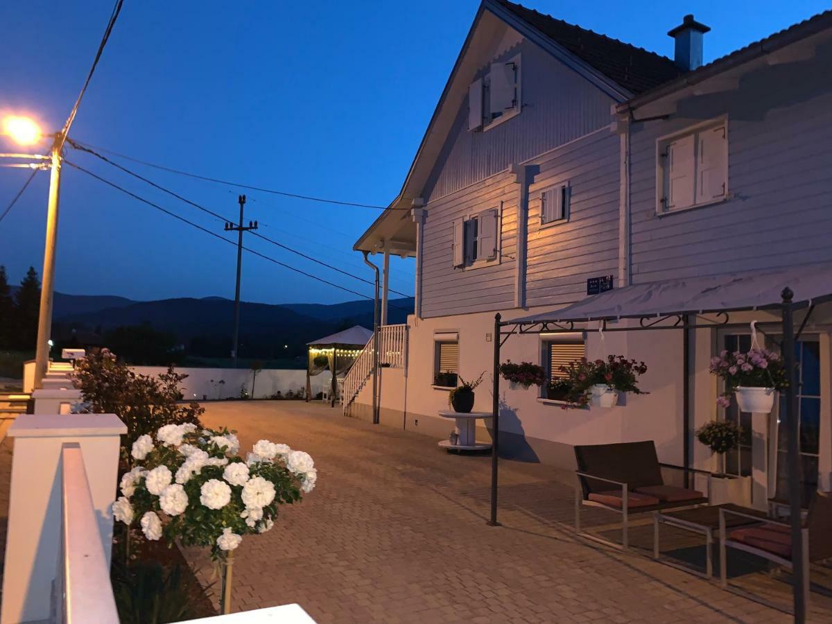 Pool Apartments Plitvice Lakes 그라보바츠 외부 사진